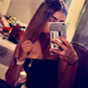 Meet your Posher, Dalia